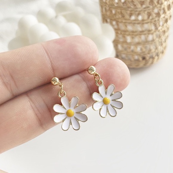 🔸2 for $15🔸Earrings - Picture 3 of 4